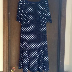 Jones New York Size 10 Polka Dot Dress